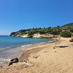 Holiday home Ammoudi *
