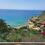 Ammoudi Holiday home *